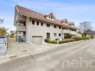 Neuwertige Dachgeschosswohnung mit hochwertigem Ausbaustandard image 1