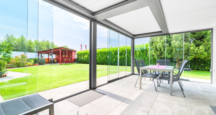 Moderne Doppelhaushälfte mit grossem Umschwung image 9