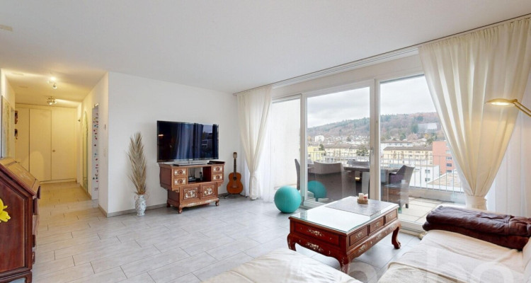 Schöne 3.5-Zimmer-Attikawohnung mit Weitsicht in Schlieren image 3