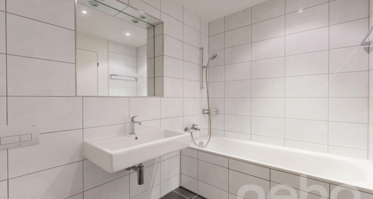 Exklusive 3.5-Zimmer-Gartenwohnung mit grossem Aussenbereich image 9