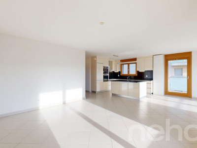 Appartement lumineux de 3.5 pièces avec vue dégagée image 3