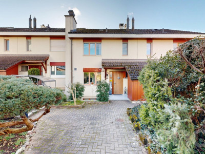 Familienfreundliches Reihenhaus in sonniger Lage in Dornach image 12