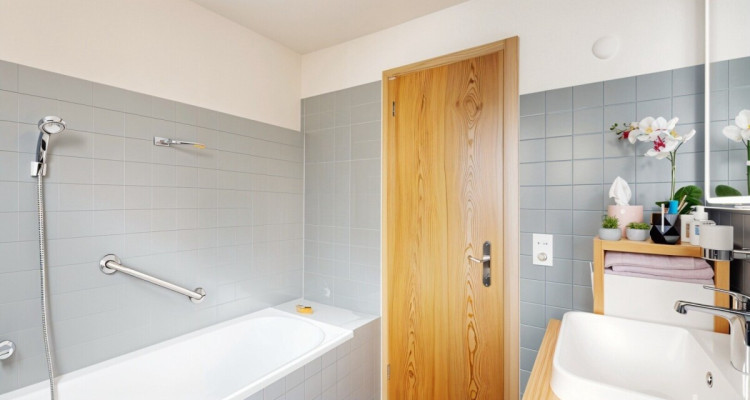 Schöne möblierte Dachgeschosswohnung mit Galerie image 9