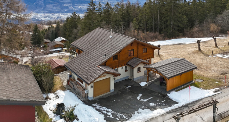 Magnifique chalet d?exception sur les hauteurs de Savièse image 2