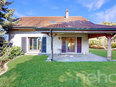 Charme, espace et lumière: villa individuelle à fort potentiel image 1