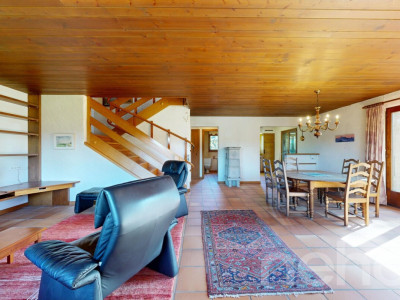 Charme, espace et lumière: villa individuelle à fort potentiel image 3