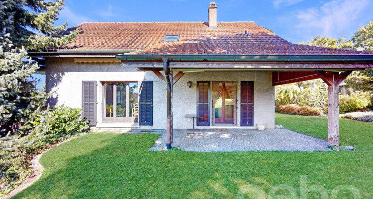 Charme, espace et lumière: villa individuelle à fort potentiel image 1