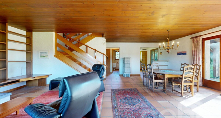 Charme, espace et lumière: villa individuelle à fort potentiel image 3