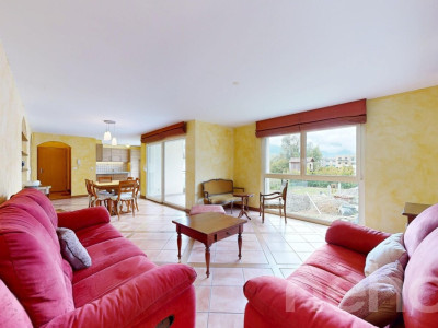 Appartement 3 chambres lumineux - Parfait état - Quartier calme Fully image 2