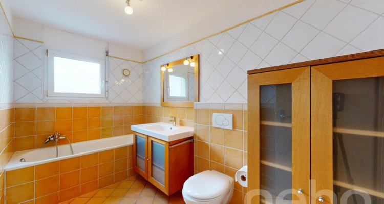 Appartement 3 chambres lumineux - Parfait état - Quartier calme Fully image 4