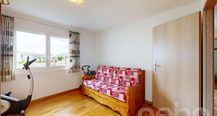 Appartement 3 chambres lumineux - Parfait état - Quartier calme Fully image 8