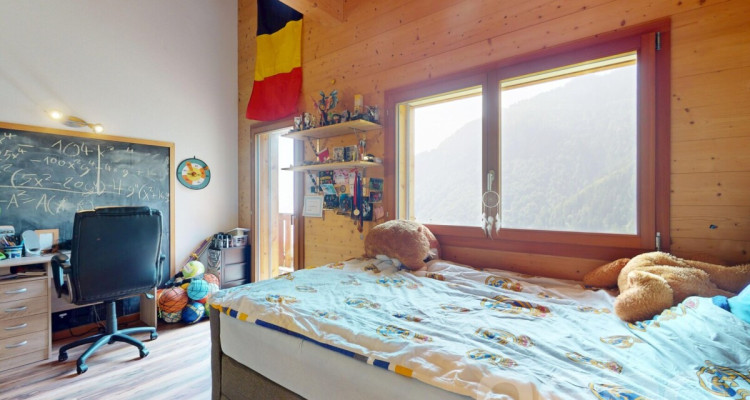 Chalet spacieux à 10 min de Vouvry, en pleine nature image 8