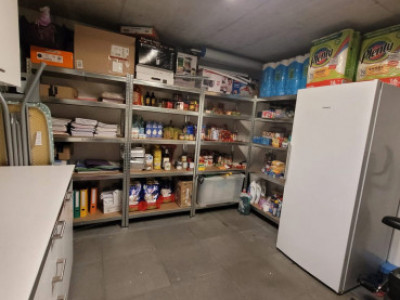 Maison moderne 6 pièces avec jardin  image 10