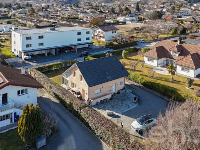 Belle maison familiale avec jardin et jacuzzi à Ardon image 3