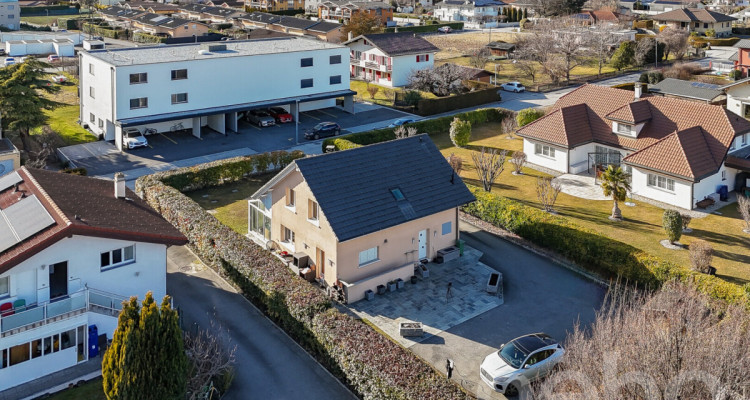 Belle maison familiale avec jardin et jacuzzi à Ardon image 3