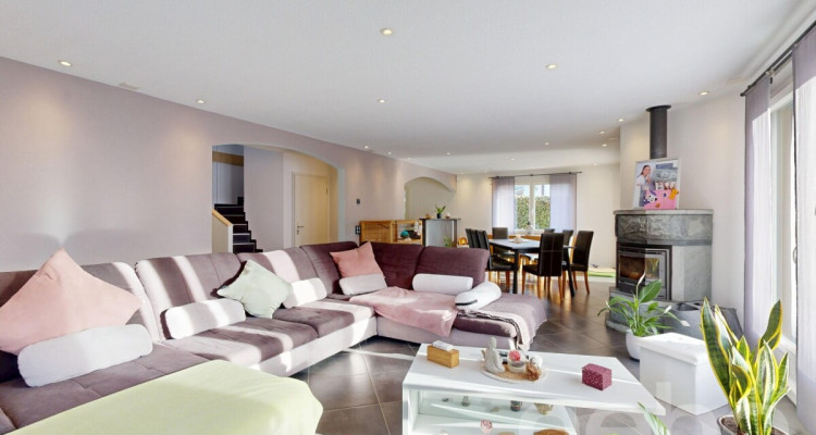 Belle maison familiale avec jardin et jacuzzi à Ardon image 7