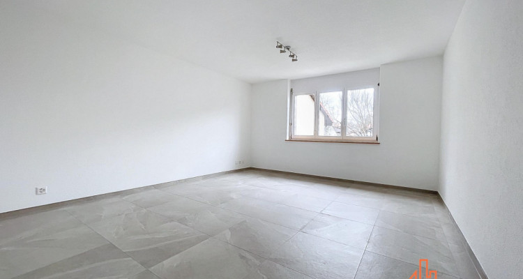 4.5 pièces rénové de 110 m² | Ascenseur | Buanderie privative | Proche gare image 7