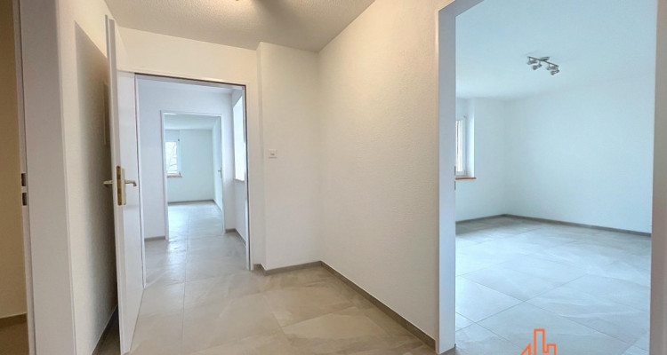 4.5 pièces rénové de 110 m² | Ascenseur | Buanderie privative | Proche gare image 10