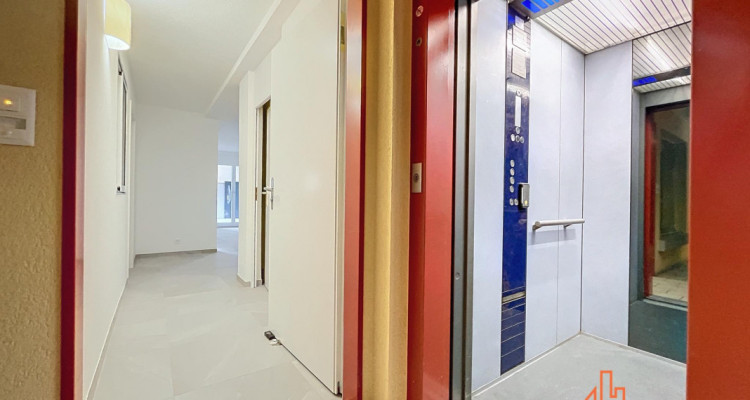 Rare à Alle ? 3.5 pièces entièrement rénové avec terrasse couverte de 20 m² image 8