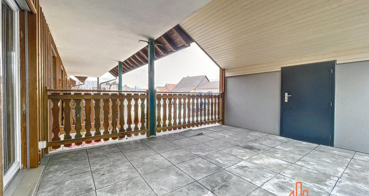 Rare à Alle ? 3.5 pièces entièrement rénové avec terrasse couverte de 20 m² image 9