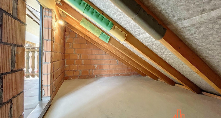 Rare à Alle ? 3.5 pièces entièrement rénové avec terrasse couverte de 20 m² image 10