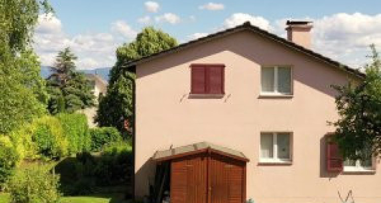 Calme et verdure, la vie en beauté, appartement lumineux de 4.5 pièces  image 8