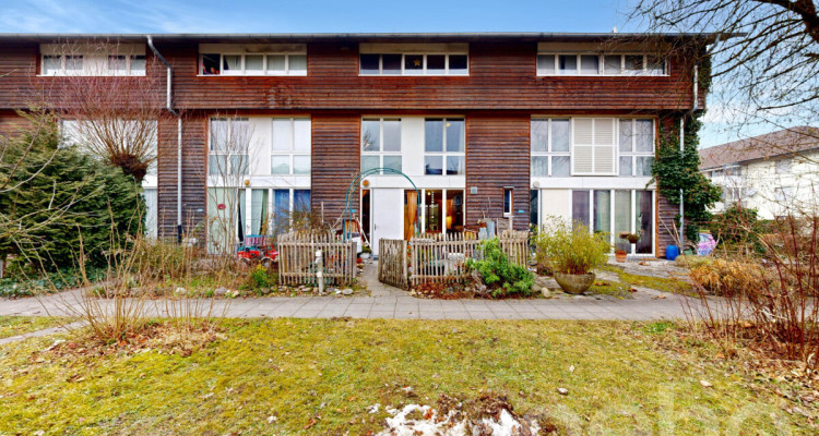 4.5-Zimmer-Reihenmittelhaus mit Garten und ausgebautem Dachgeschoss image 1