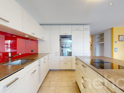 Modern, lichtdurchflutet und zentral gelegen mit schöner Weitsicht image 4