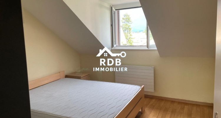 Appartement de 4 pièces au 2ème étage situé à Chêne-Bourg 1225  image 3