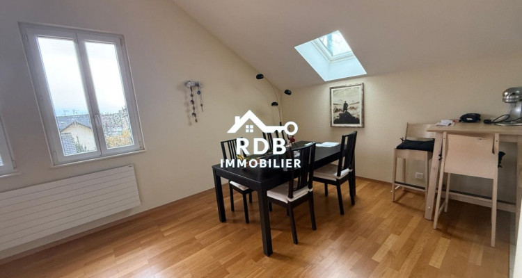 Appartement de 4 pièces au 2ème étage situé à Chêne-Bourg 1225  image 1