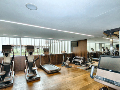 5.5 pièces haut de gamme | 156 m² pondérés | Balcon de 21 m² | 2e étage image 8