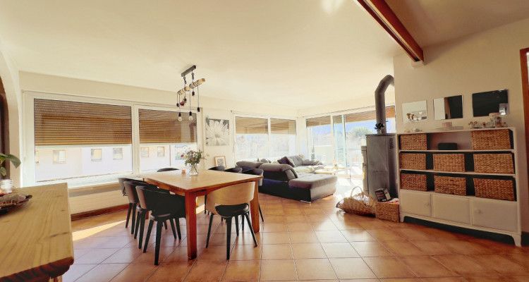 Appartement de 5.5 pièces au centre de Fully image 2