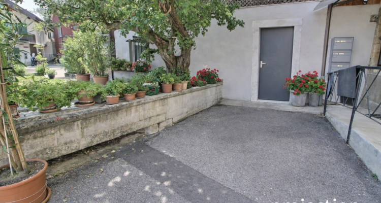 Bel appartement en viager occupé sans rente image 1