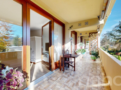 Grosszügige 5.5-Zimmer-Wohnung mit sonnigem Balkon in Rheinfelden image 1