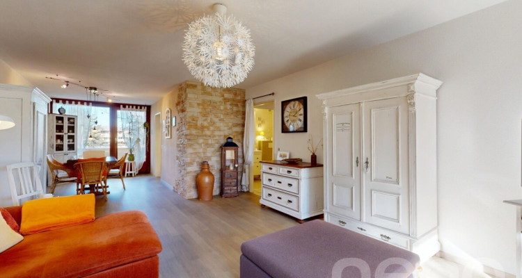 Grosszügige 5.5-Zimmer-Wohnung mit sonnigem Balkon in Rheinfelden image 5