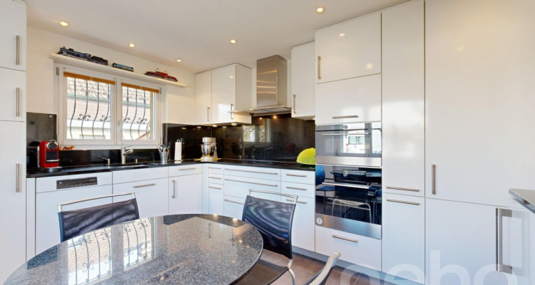 Grosszügiges Zuhause für Familien in ruhiger Lage image 4