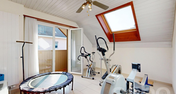 Grosszügiges Zuhause für Familien in ruhiger Lage image 8