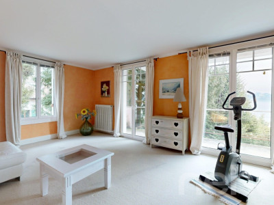 Maison de caractère avec vue panoramique sur le Léman et les Alpes image 5