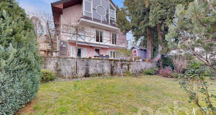 Maison de caractère avec vue panoramique sur le Léman et les Alpes image 3