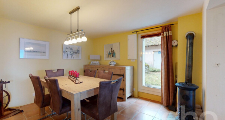 Maison de caractère avec vue panoramique sur le Léman et les Alpes image 8