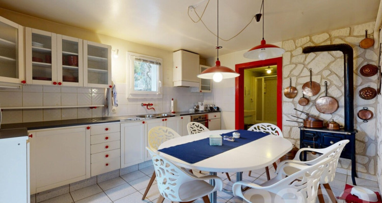 Maison de caractère avec vue panoramique sur le Léman et les Alpes image 9