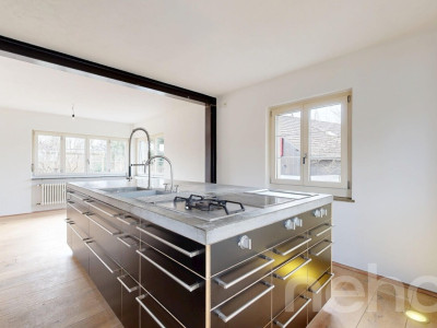 Sonniges Familien-Bijou: Gourmet-Küche, Sauna & idyllischer Garten image 4