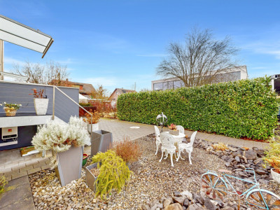 Stilvolles Wohnen - Moderne Doppelhaushälfte mit viel Potenzial image 3