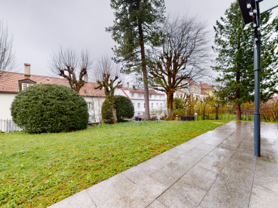 Opportunité Exceptionnelle - Attique entièrement rénové - Centre-ville image 8