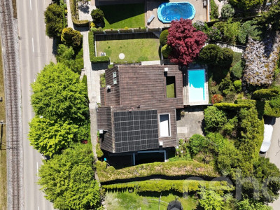 Attraktives 6.5-Zimmer Doppeleinfamilienhaus image 3