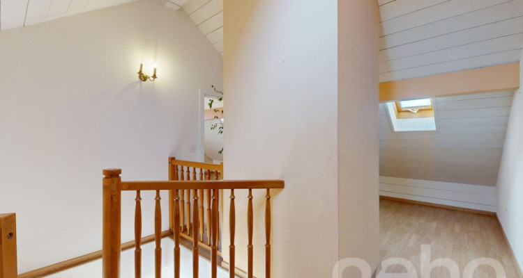 Duplex en attique lumineux avec vue dégagée, sans vis-à-vis image 10