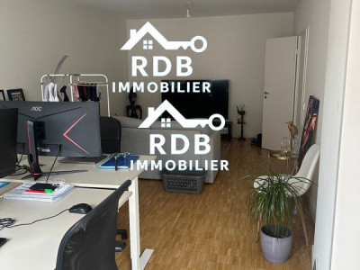 Appartement de 4 pièces au 5ème étage situé à Genève 1205 image 2