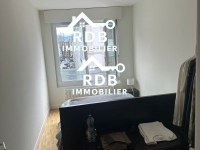 Appartement de 4 pièces au 5ème étage situé à Genève 1205 image 4