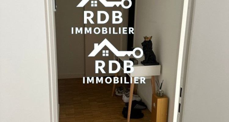Appartement de 4 pièces au 5ème étage situé à Genève 1205 image 1