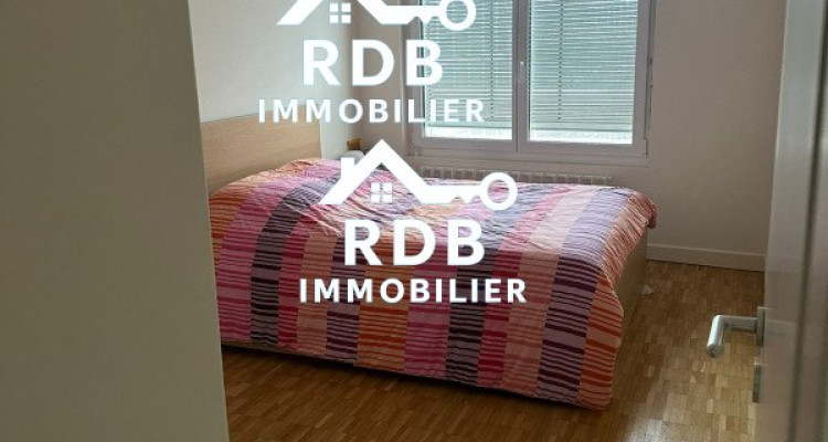 Appartement de 4 pièces au 5ème étage situé à Genève 1205 image 3